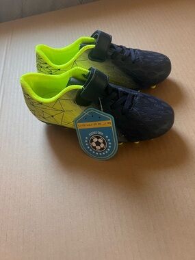 Kids Soccer Cleats in Neon Green & Navy New Brooman Little Kids 13